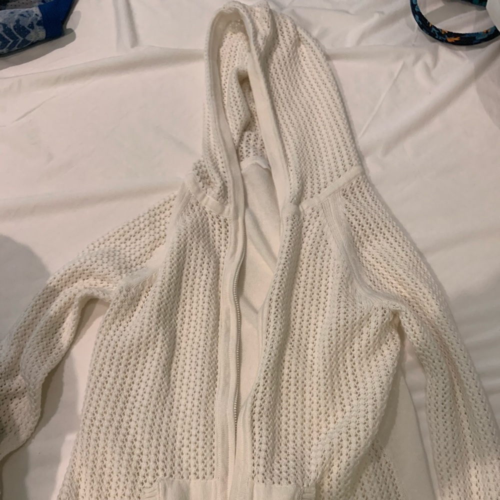 Mesh zip up athleizure wear